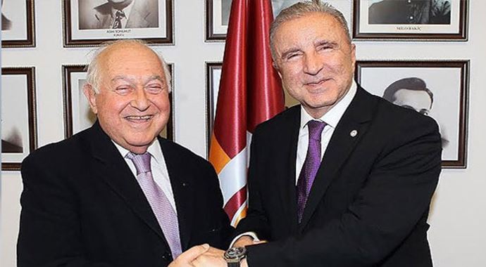 Ünal Aysal-Duygun Yarsuvat omuz omuza aklanma kongresi mi? Ünal Aysal-Duygun Yarsuvat omuz omuza aklanma kongresi mi?