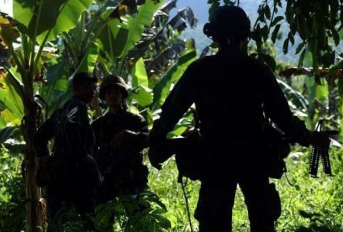 Filipinler&#039;de çatışma, 4 asker öldü
