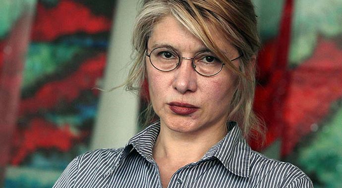Emine Ülker Tarhan'ın klibi olay oldu Emine Ülker Tarhan'ın klibi olay oldu