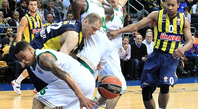 Fenerbahçe'den müthiş zafer! Fenerbahçe'den müthiş zafer!