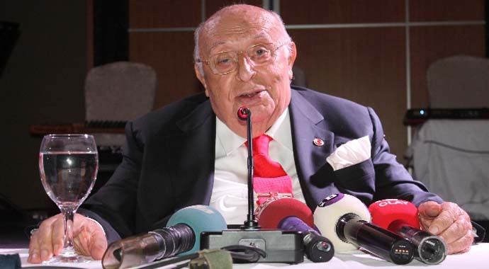 Süleyman Demirel'in son sağlık durumu ne? Süleyman Demirel'in son sağlık durumu ne?