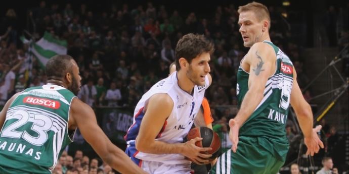 Anadolu Efes TOP 16 biletini garantiledi Anadolu Efes TOP 16 biletini garantiledi