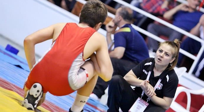 Türk güreş tarihinde bir ilk gerçekleştiriliyor Türk güreş tarihinde bir ilk gerçekleştiriliyor