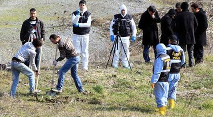 O bombaların altından paralel yapı çıktı