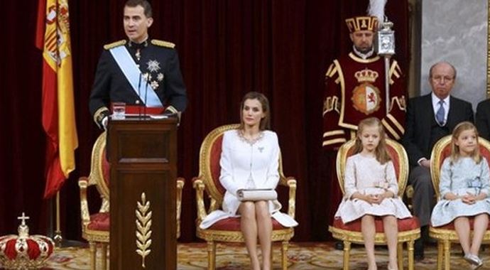 İspanya'da Krala hediye şartı İspanya'da Krala hediye şartı