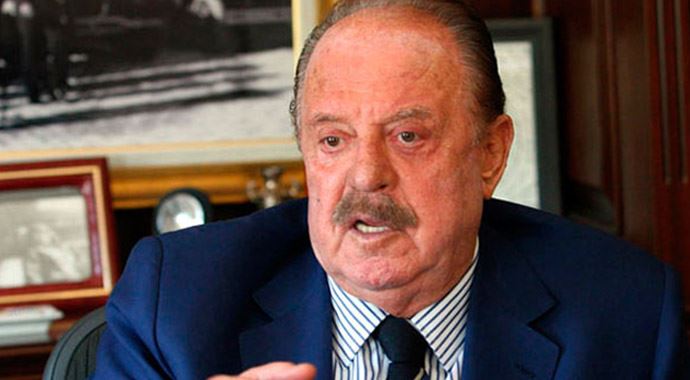İlhan Cavcav KOAH tedavisi görüyor İlhan Cavcav KOAH tedavisi görüyor