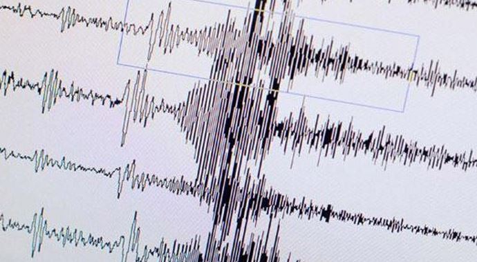 Ege&#039;de korkutan deprem!