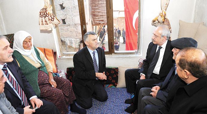 Kılıçdaroğlu: Anayasa Mahkemesi'nin kararı siyasete yön verir