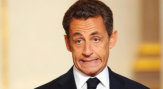 Sarkozy&#039;nin merkez sağı toparlaması kolay olmayacak
