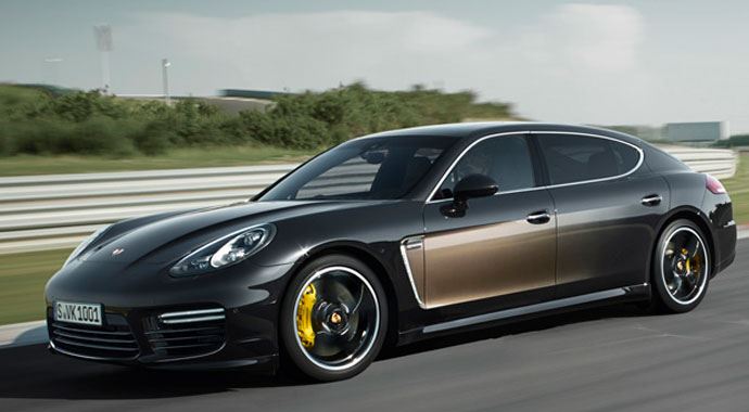 Porsche Panamera Exclusive Serisi rekora koşuyor Porsche Panamera Exclusive Serisi rekora koşuyor