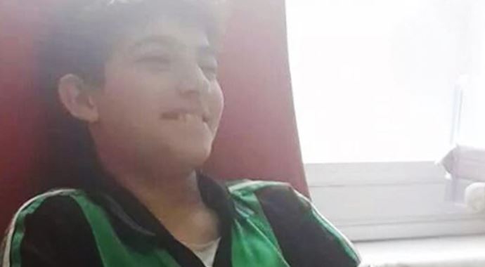 12 yaşındaki futbolcu ölümden döndü 12 yaşındaki futbolcu ölümden döndü