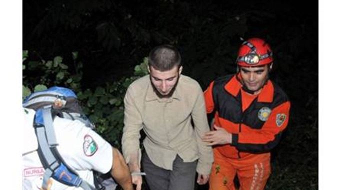 Uçurumdan kurtarılan gencin cesedi ormanda bulundu 