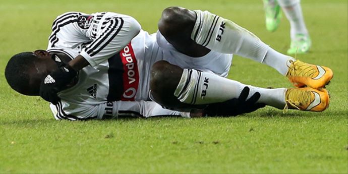 Demba Ba 5 maç oynayamayacak