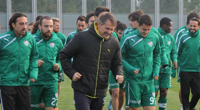 Bursaspor zorlu Galatasaray deplasmanında