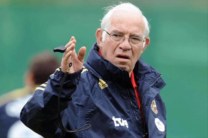 Fenerbahçe&#039;den Aragones&#039;e başsağlığı