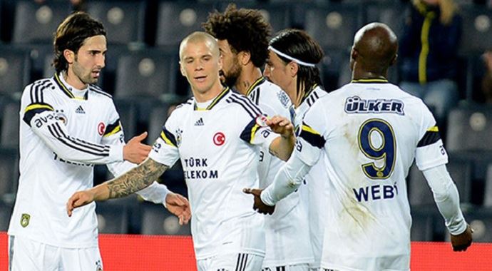 Fenerbahçe ilk 11&#039;inde büyük sürpriz