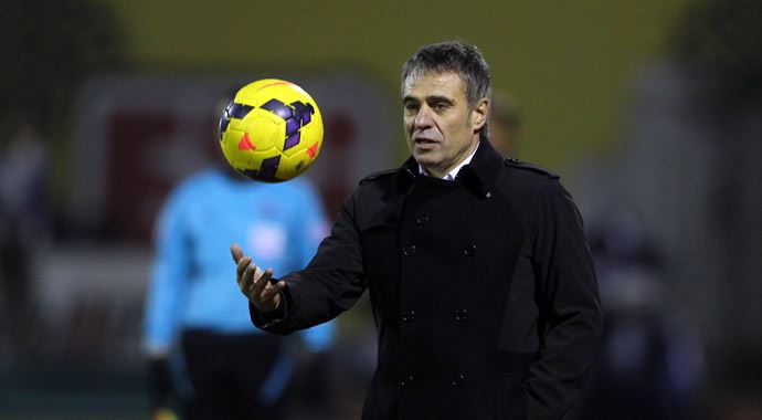 Ersun Yanal: "Şampiyon olacağız" Ersun Yanal: "Şampiyon olacağız"