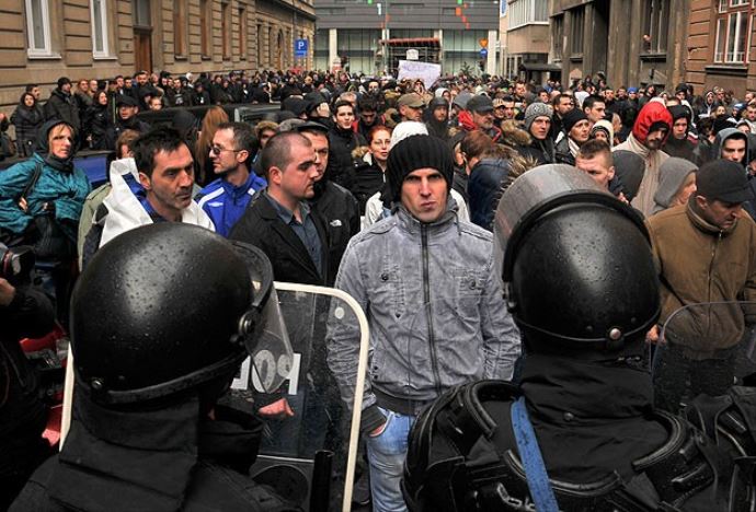 Bosna Hersek&#039;teki protestolar sona erdi
