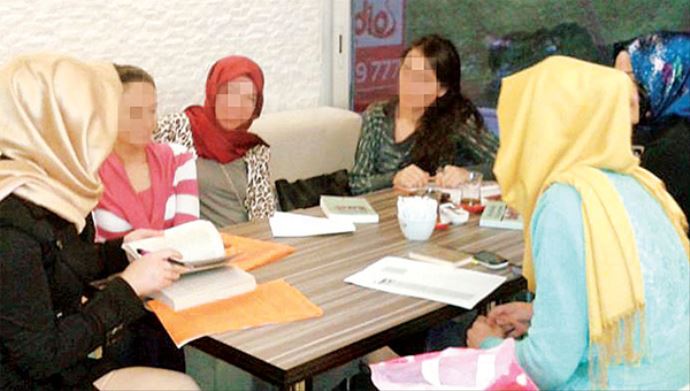 Şok iddia: 'Cemaat seçimler için ikna odaları kurdu' Şok iddia: 'Cemaat seçimler için ikna odaları kurdu'