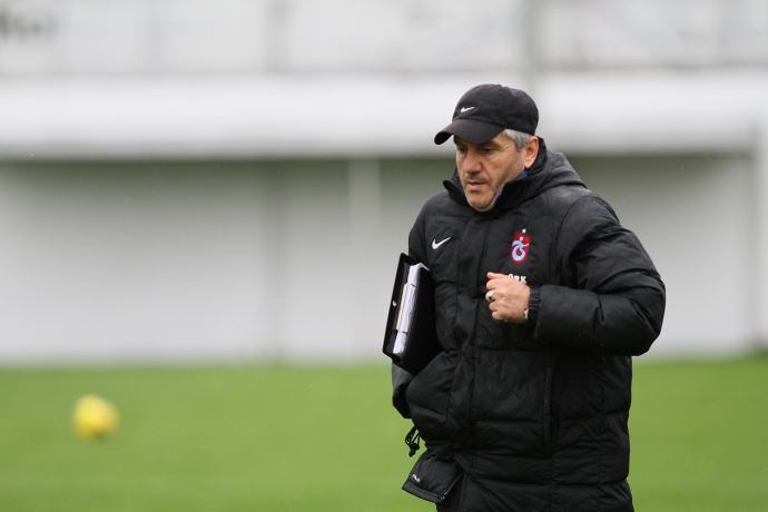Trabzonspor Mustafa Akçay ile yollarını ayırdı