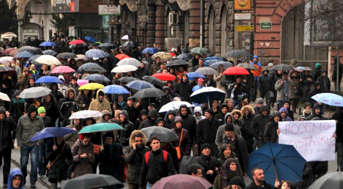 Bosna Hersek'te bir başbakan daha istifa etti Bosna Hersek'te bir başbakan daha istifa etti