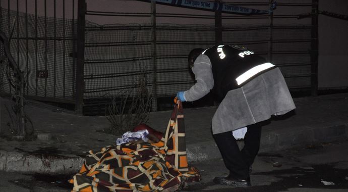 Avcılar&#039;da korkunç cinayet