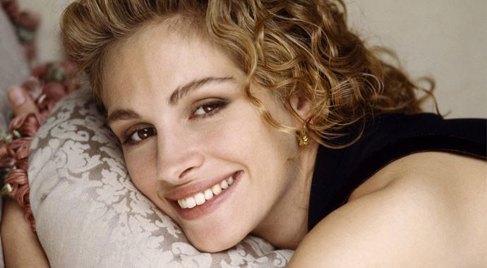 Julia Roberts'in kardeşi evinde ölü bulundu Julia Roberts'in kardeşi evinde ölü bulundu