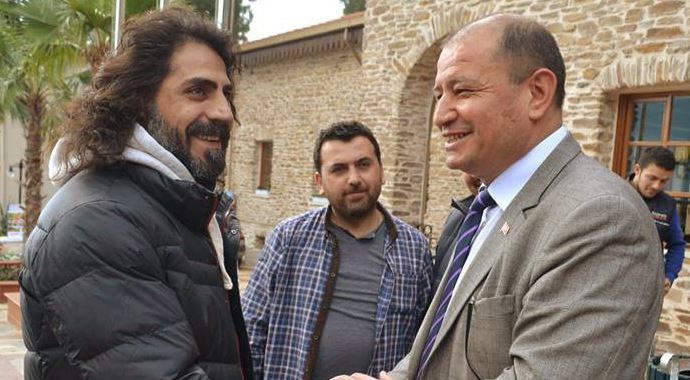 Kurtlar Vadisi'nin Abdülhey'i sevenleriyle buluştu Kurtlar Vadisi'nin Abdülhey'i sevenleriyle buluştu