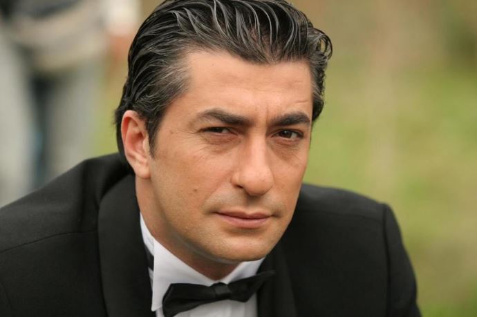 Erkan Petekkaya'ya suç duyurusu! Erkan Petekkaya'ya suç duyurusu!