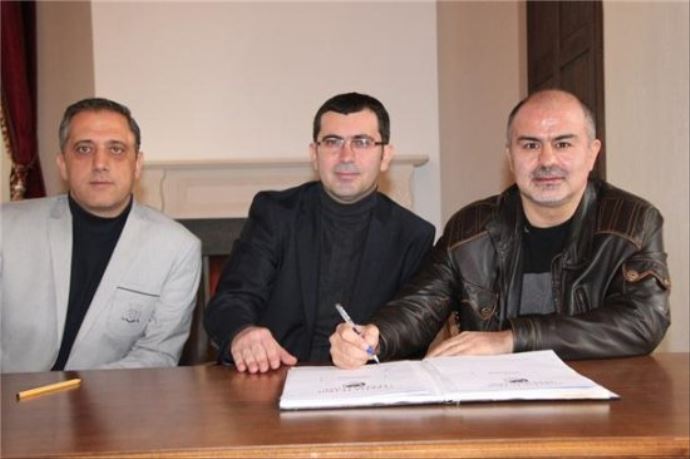 Gümüşhanespor, teknik direktör Zora ile anlaştı Gümüşhanespor, teknik direktör Zora ile anlaştı