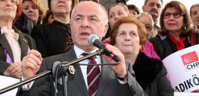 CHP&#039;li Selami Öztürk partisini topa tuttu!