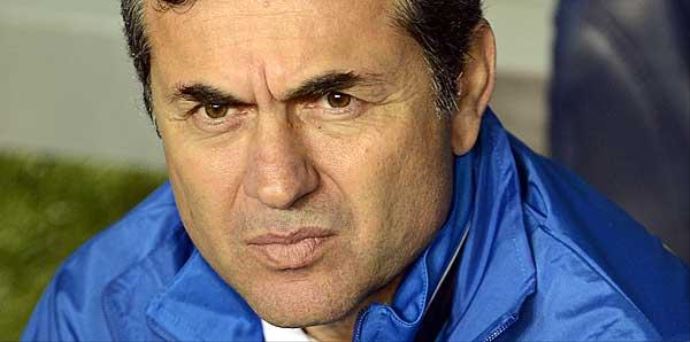 Aykut Kocaman son engeli ortadan kaldırıyor Aykut Kocaman son engeli ortadan kaldırıyor