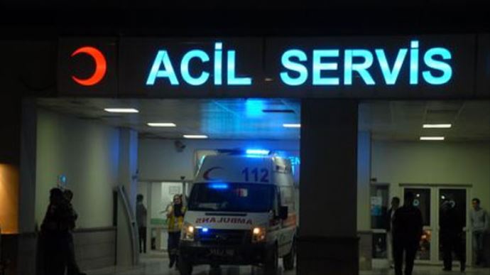 Acil serviste para istenirse bu numarayı arayın Acil serviste para istenirse bu numarayı arayın