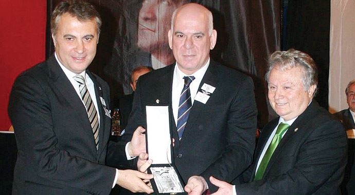 Fikret Orman: 'Biz hırsız değiliz' Fikret Orman: 'Biz hırsız değiliz'