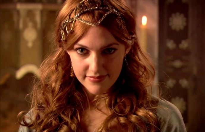 Meryem Uzerli doğumdan sonra İstanbul&#039;da