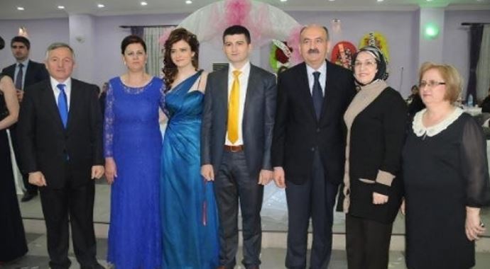 Müezzinoğlu: CHP-MHP hükümet kursa ambulanslara mazot bulunmaz Müezzinoğlu: CHP-MHP hükümet kursa ambulanslara mazot bulunmaz