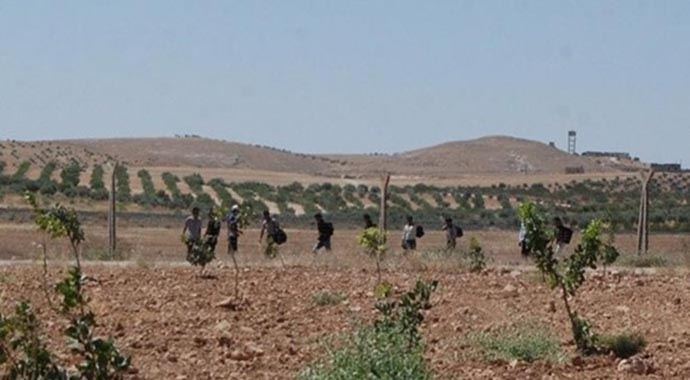 Suriye'den Türkiye'ye kaçan 3 Danimarkalı yakalandı Suriye'den Türkiye'ye kaçan 3 Danimarkalı yakalandı