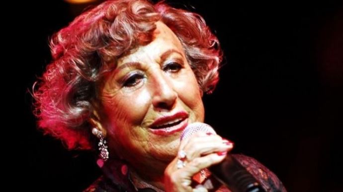 Müzeyyen Senar taburcu oluyor Müzeyyen Senar taburcu oluyor