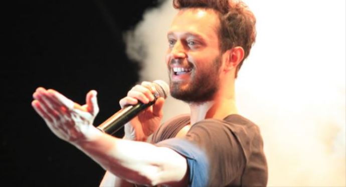 Murat Boz hayranına ceza istiyor! Murat Boz hayranına ceza istiyor!