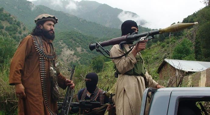 Taliban, askeri kontrol noktasına saldırdı: 19 asker öldürüldü Taliban, askeri kontrol noktasına saldırdı: 19 asker öldürüldü