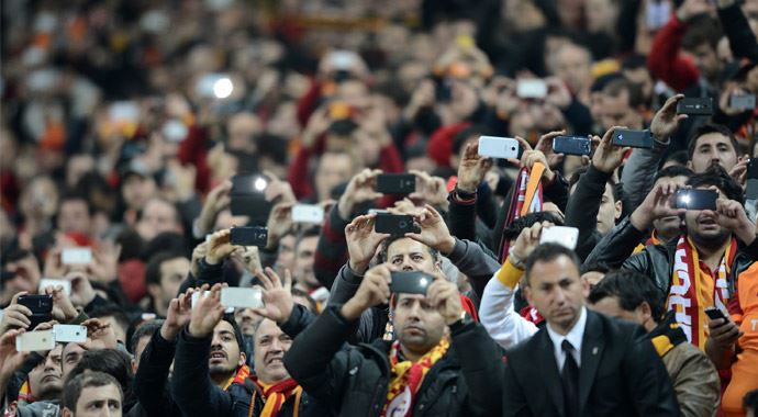 Arena'daki gizemli seslerin sırrı çözüldü! İşte sesin kaynağı... Arena'daki gizemli seslerin sırrı çözüldü! İşte sesin kaynağı...