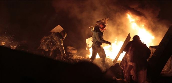 Ukrayna'da protestocular serbest bırakılıyor Ukrayna'da protestocular serbest bırakılıyor