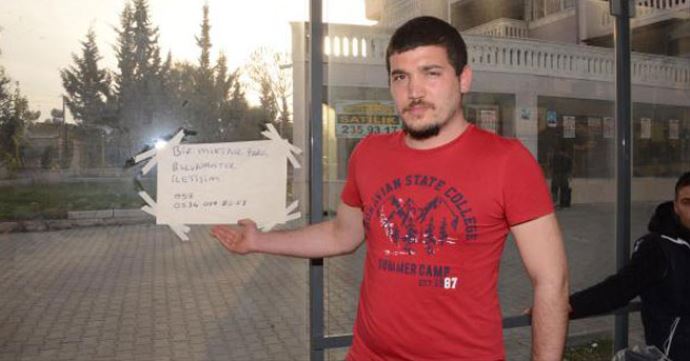 İşsiz genç, yerde bulduğu paranın sahibini arıyor