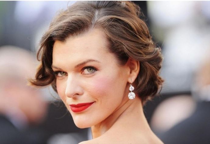 Ukrayna için Milla Jovovich isyan etti!