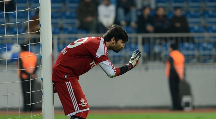 Tolga Zengin'den lazer açıklaması Tolga Zengin'den lazer açıklaması