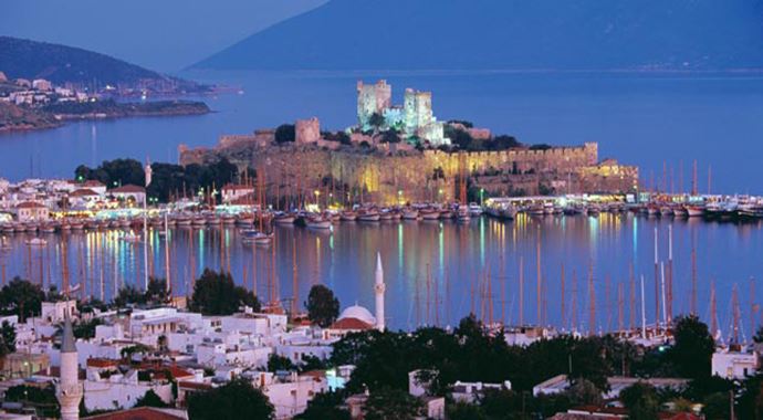 Dünya'da en fazla Turist ağırlayan 6. ülkeyiz Dünya'da en fazla Turist ağırlayan 6. ülkeyiz