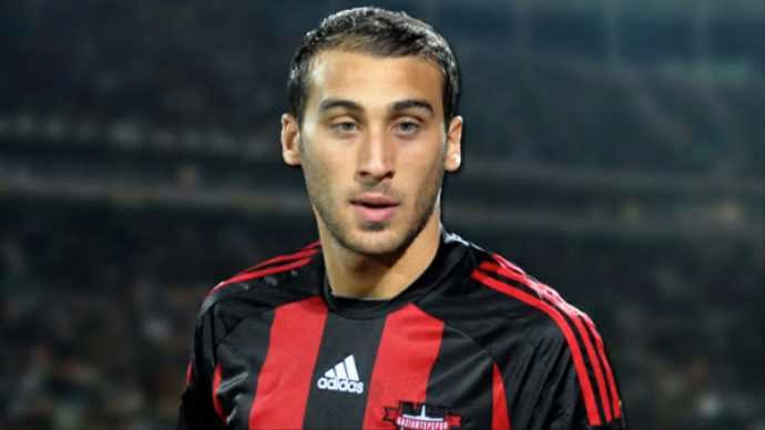 Beşiktaş Cenk Tosun&#039;u resmen açıkladı! İşte maliyeti