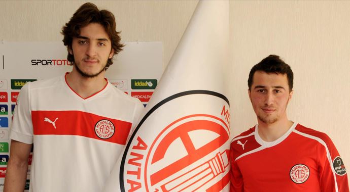 MP Antalyaspor'da 2 imza MP Antalyaspor'da 2 imza