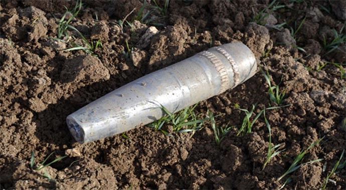 Çanakkale'de patlamamış hava mermisi bulundu Çanakkale'de patlamamış hava mermisi bulundu