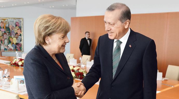 Merkel'den Erdoğan'a Suriye desteği Merkel'den Erdoğan'a Suriye desteği